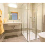 Photo of Double room, shower, toilet