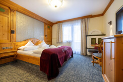 Doppelzimmer-Altholz-Hell