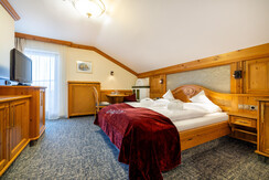 Zimmeransicht-Standard-Doppelzimmer-Kat.1