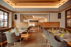 Eichenzimmer zur Bar