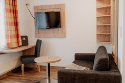 Doppelzimmer mit Ausziehbarer Couch