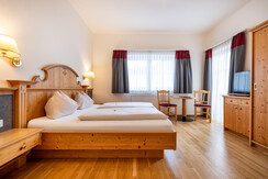 Doppelbettzimmer alt