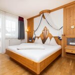 Photo of Diamantensuite mit Badewanne, WC (4 Pers)