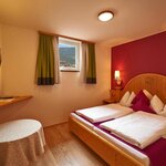 Photo of Doppelzimmer im Kellergeschoss (2 Pers.)