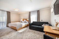 Quadruple Room Balcony - Stegerbräu - sample room