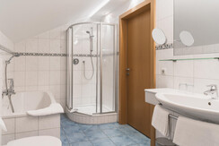 Hotel-Gratz-Zimmer-web-33