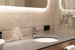 Familienstudio Smaragd Badezimmer