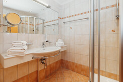 Lammwirt - Zimmer Panorama  (5)