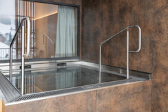 Nesslerhof-Suite-Whirlpool-2-web