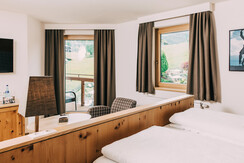 Familienzimmer Zirbe (4)