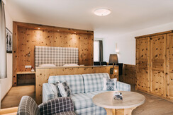 Familienzimmer Zirbe (2)