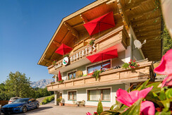 Hubertus_Haus_Fassade