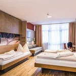 Bild von Dreibettzimmer Superior, Dusche, WC