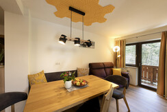 © Foto Oczlon H-7048 Klausbauer Zimmer RGB_ 300 pp