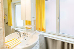 Wohnung Nr. 1/5 + 4/8 Bad