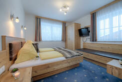 Landhaus Grub Appartement Hochkönig Dreibettzimmer