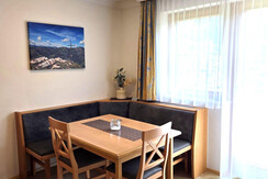 f1a22937-276b-4e22-8388-302d73ae20f5