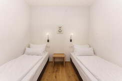 Room Pictures_Room_H_D1_14