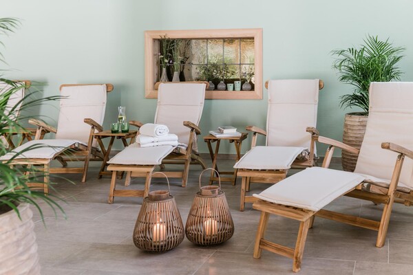 Landhaus-Steiner-wellnessarea-loungers | © Landhaus Steiner