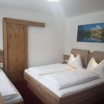 Photo of Life Style Dreibettzimmer mit Balkon und Bergblick