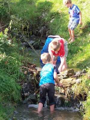 Kinderspielplatz unser Bach