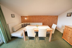 Wohnzimmer/Esszimmer