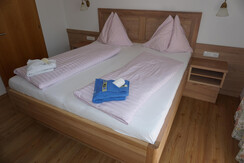 Schlafzimmer App N 2