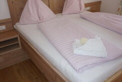 Schlafzimmer App N 2