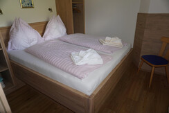 Schlafzimmer App N 4