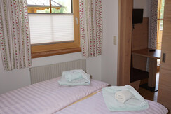 Schlafzimmer App N 3