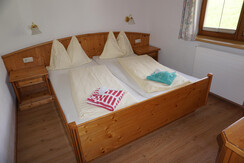 Schlafzimmer 2 App A 4