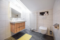 badezimmer-appartement-zwei
