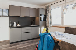 Küche mit Balkon Blick zur Kirche