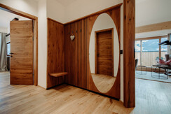 PoSt Maria Alm Vorraum Hans