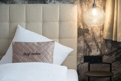 DZ Sternenhimmel Detail Bett