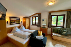 Schlafzimmer erweiterbar zu einem Vierbettzimmer