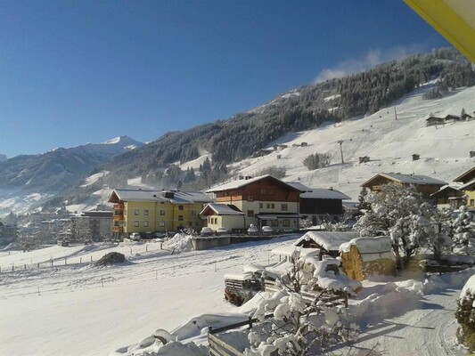 Schneebedeckte Pisten