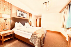 AlpenTurm74klein_2023