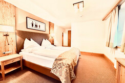 AlpenTurm75klein_2023