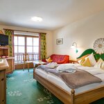 Photo of double room with shower, WC