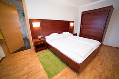 Studio G, Schlafzimmer