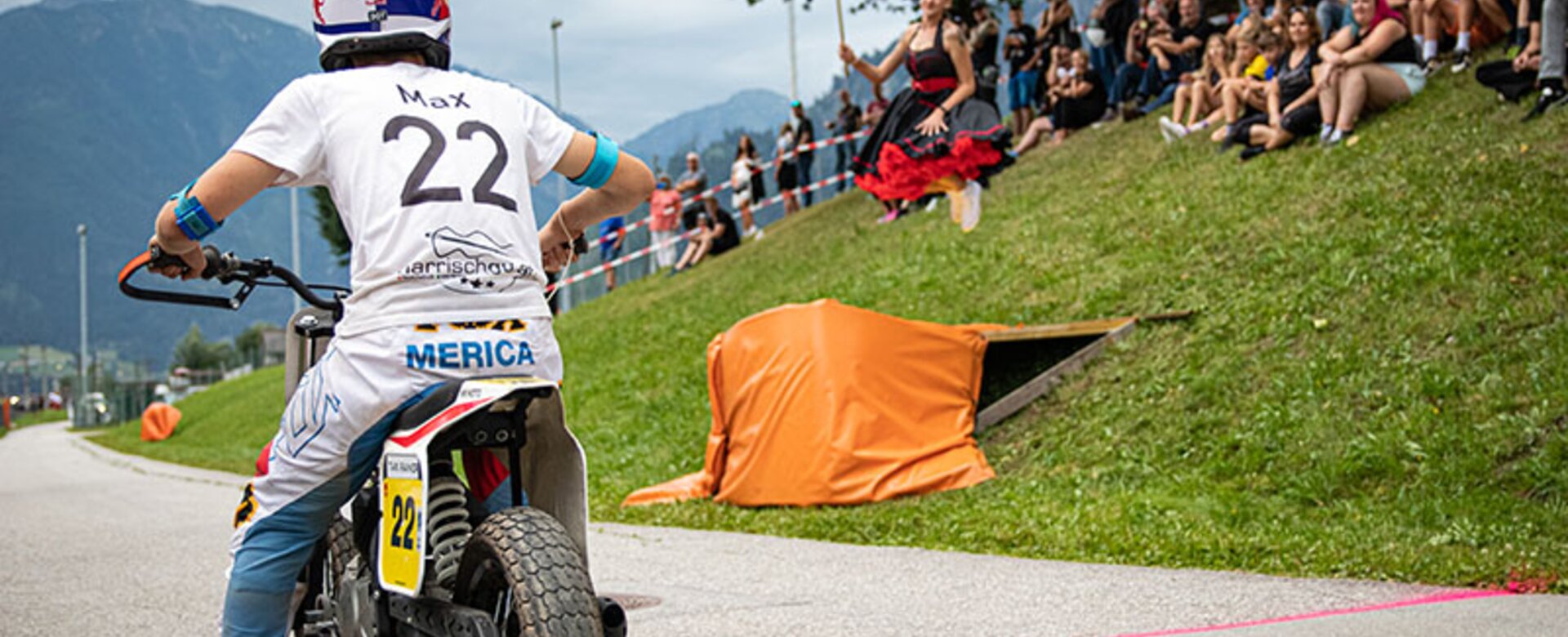 Sloping Wheels | © Sloping Wheels