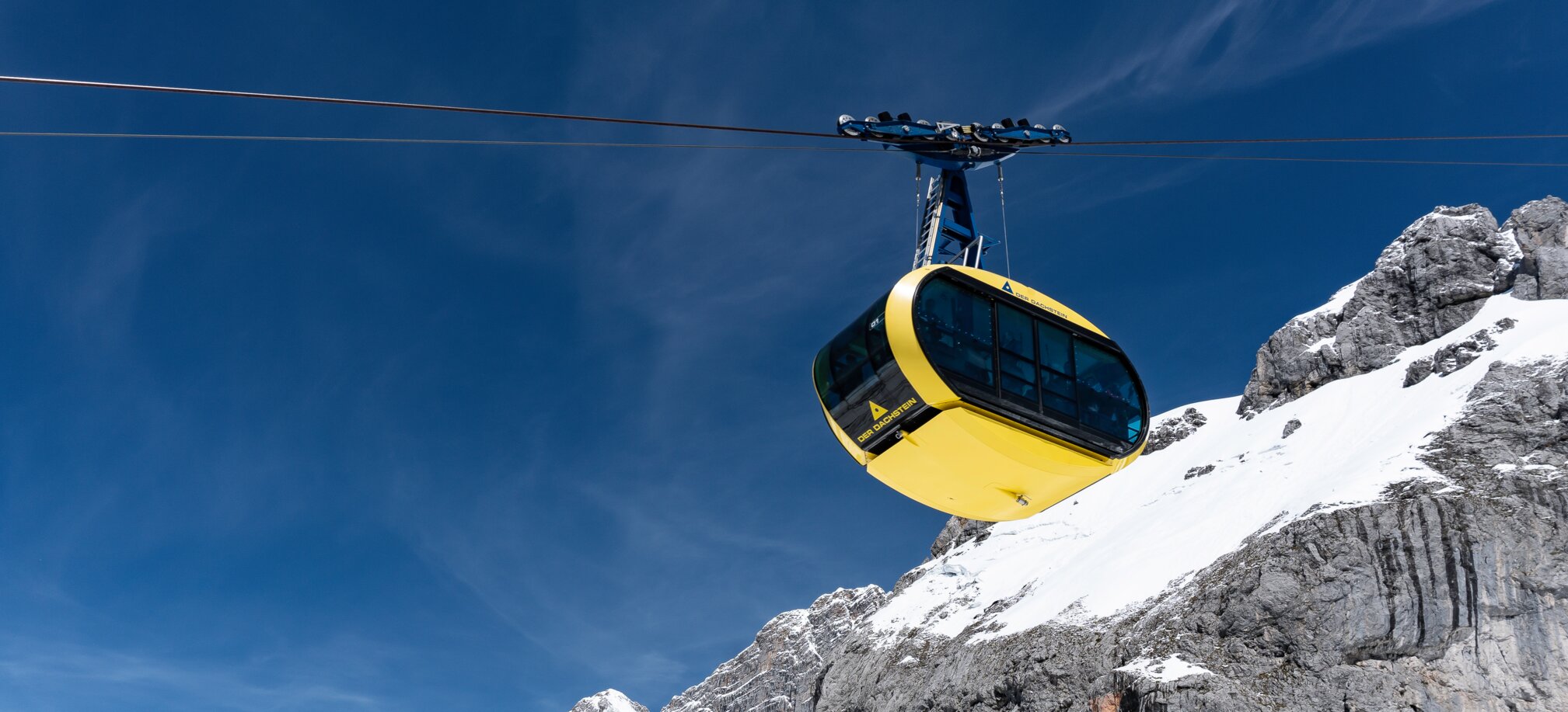 Dachstein glacier cable car | © Josh Absenger